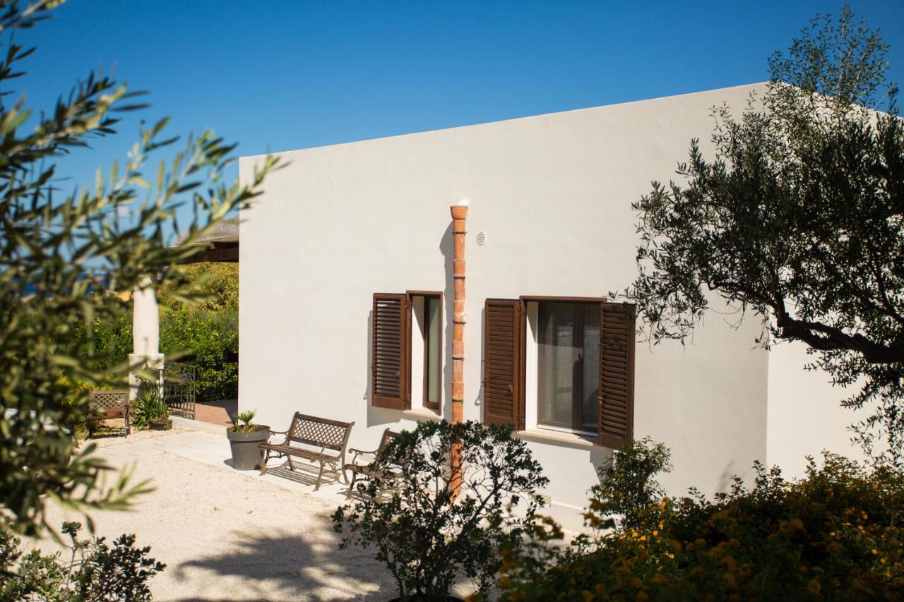 Villa Maria Una Finestra Sul Mare Valderice Eksteriør bilde